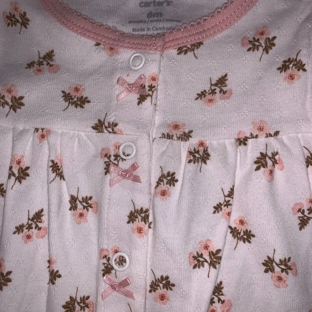 ✨HOST PICK✨ Carter’s Infant Girl’s Floral One Piece - Picture 4 of 5